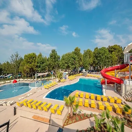 Drago Tours Tent Holiday Deluxe, Lanterna Glamping