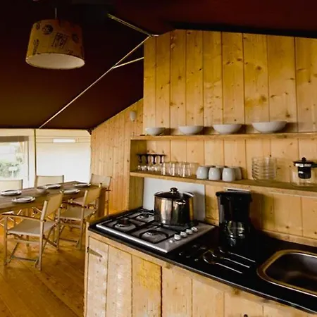 Campo de lujo Dt Tent Holiday, Lanterna