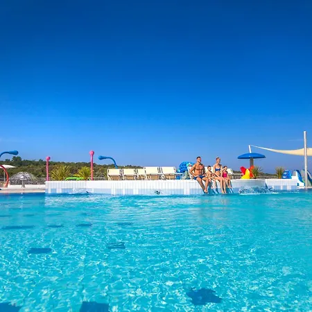 Dt Tent Holiday, Lanterna Poreč